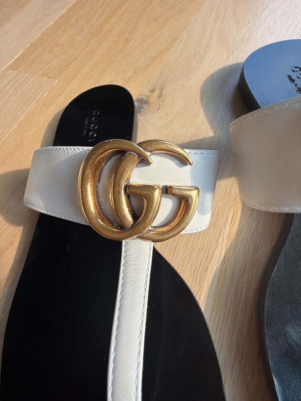 Gucci - Picture 2 of 6